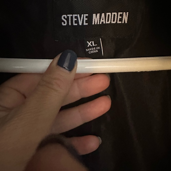 Gorgeous Steve Madden Faux Fur Vest. Size XL. Never worn. - Picture 3 of 5